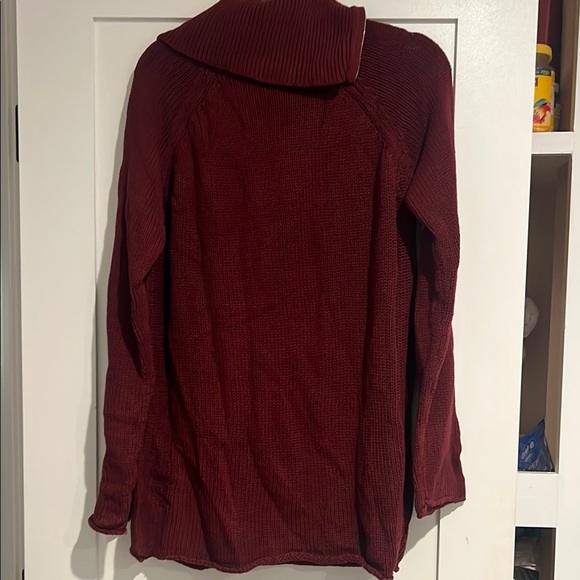 Women's Burgundy Sweater - Picture 3 of 6